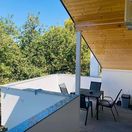 Apartment Mrkic Biograd Na Moru Exterior foto