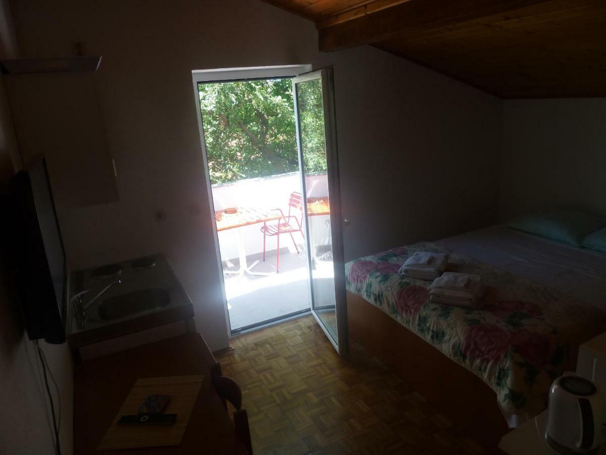 Apartment Mrkic Biograd Na Moru Exterior foto